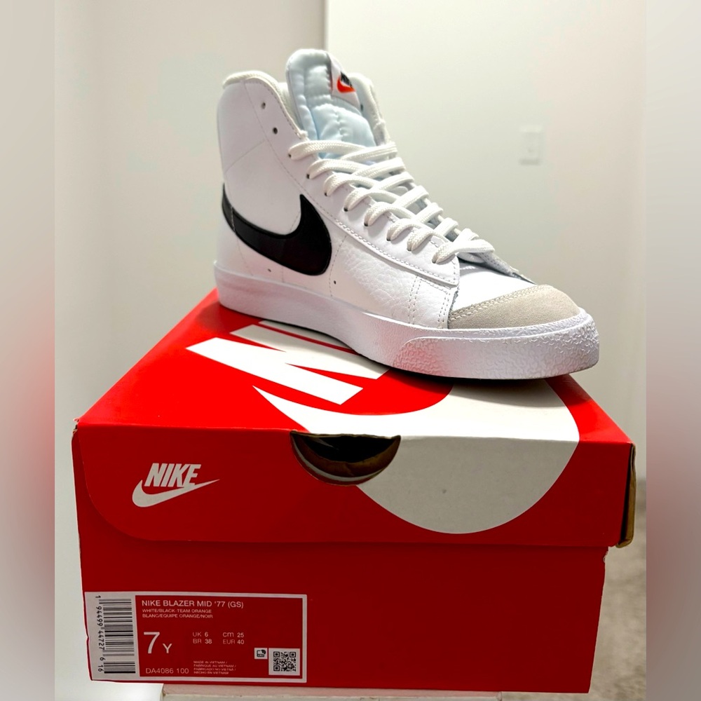 Nike Blazer Mid ‘77